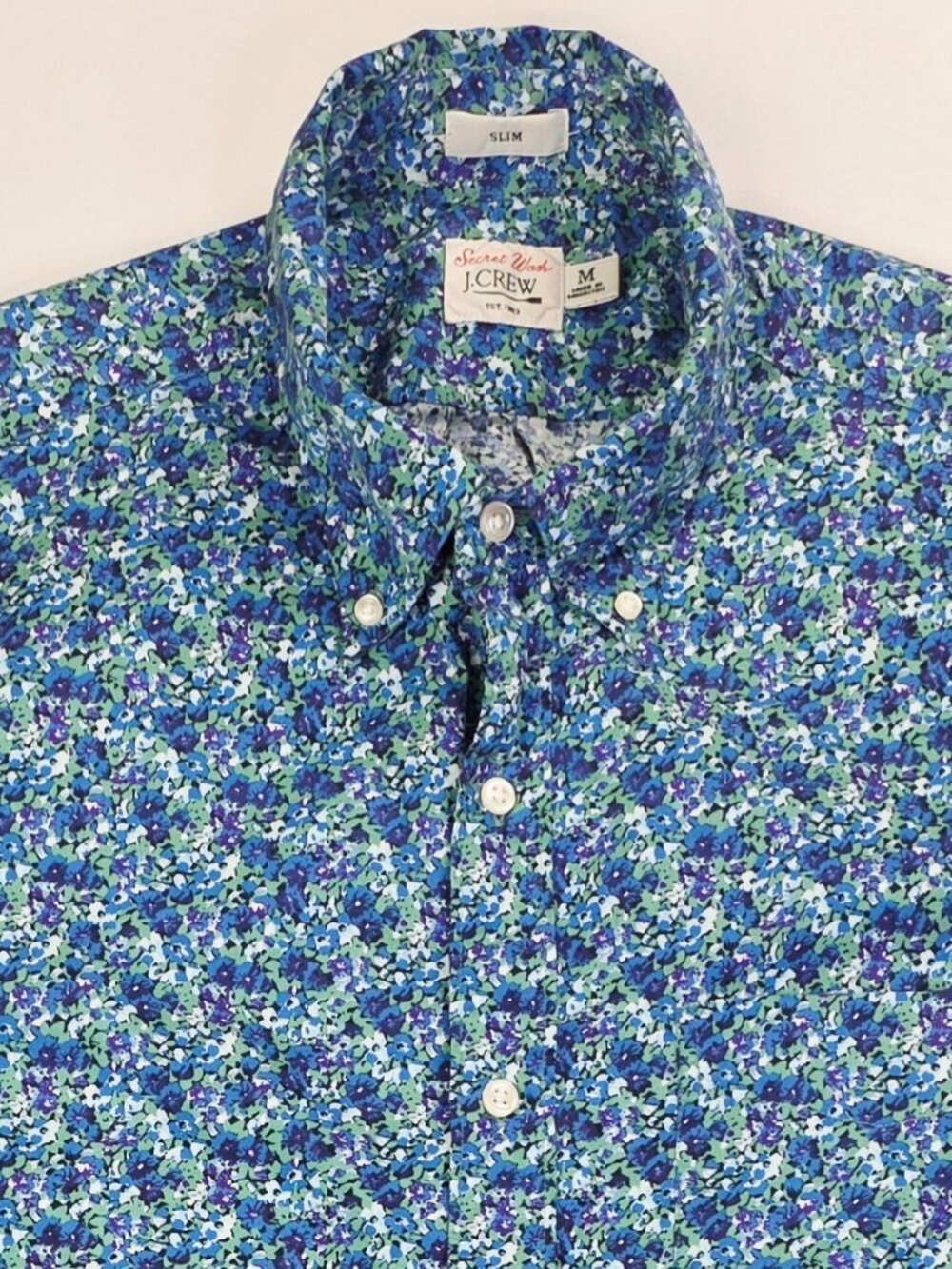 J. Crew Slim Secret Wash Men White Green Blue Floral Sz Medium Button Down Shirt